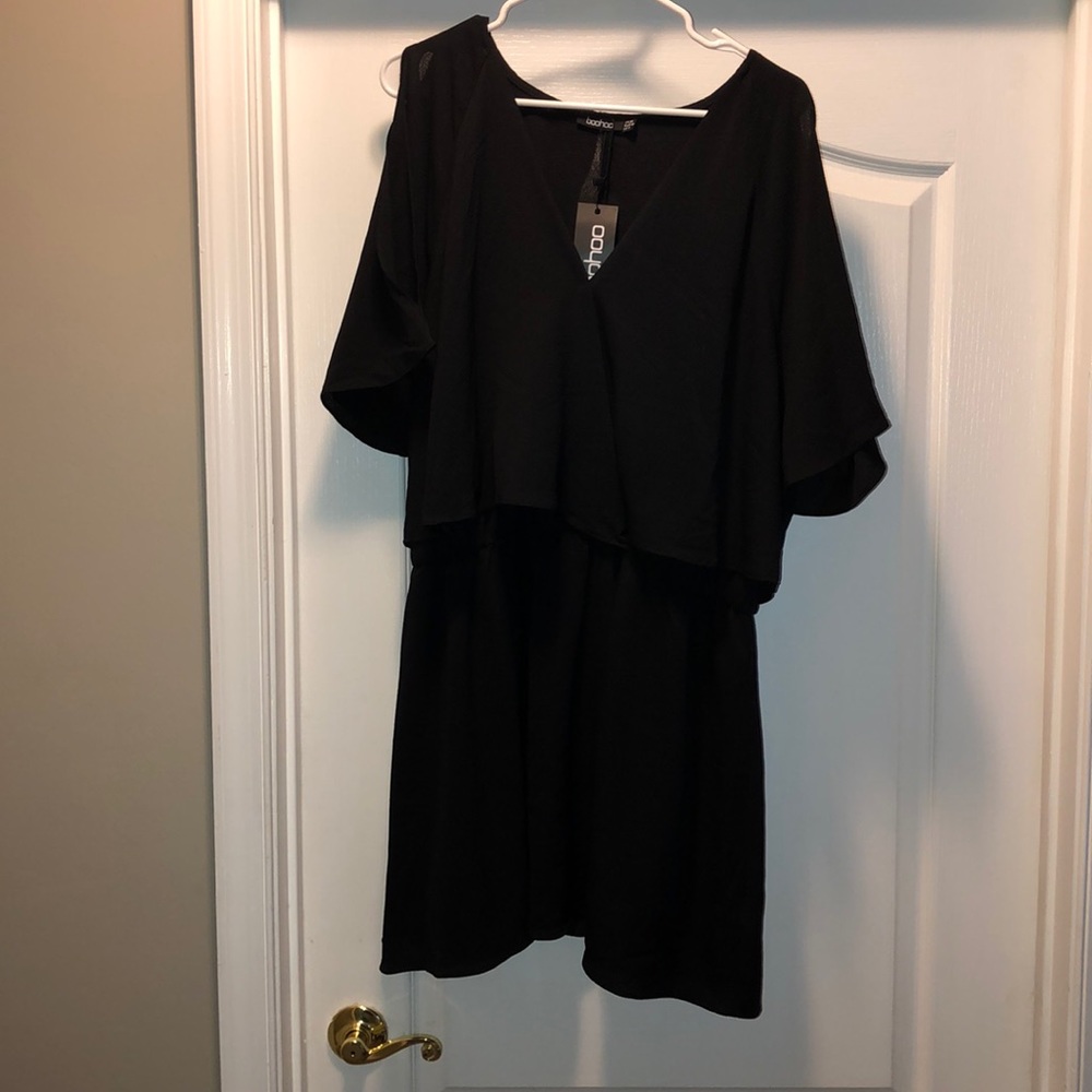 Black short sleeve mini dress